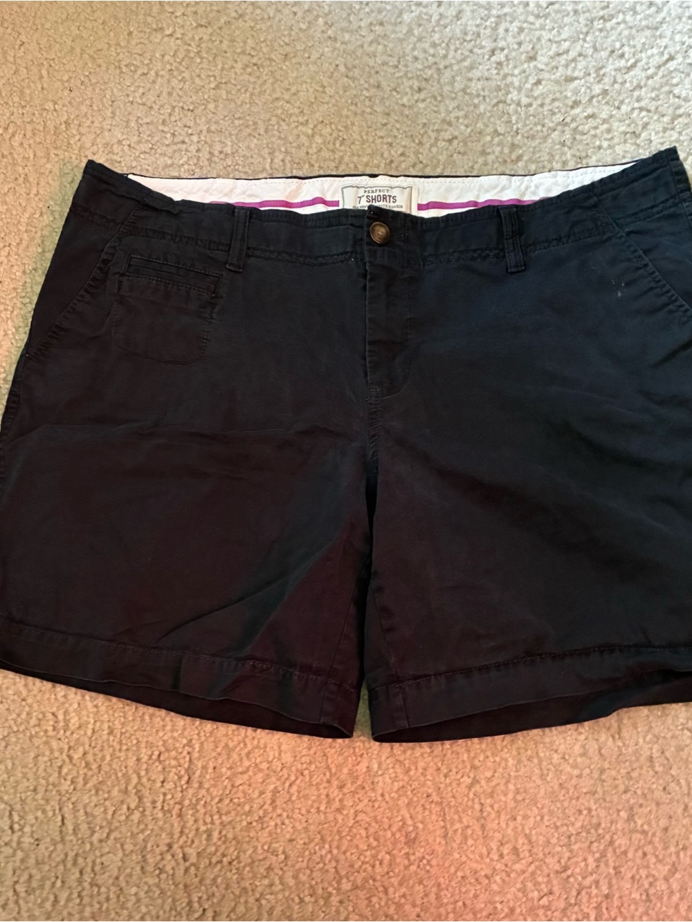Old Navy Black Women's Bermuda Shorts